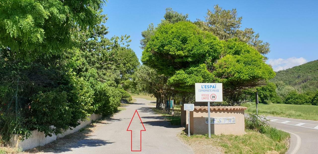 Mazet De Vacances Dans Le Domaine De L'Espai Saint-Martin-de-Brômes Kültér fotó