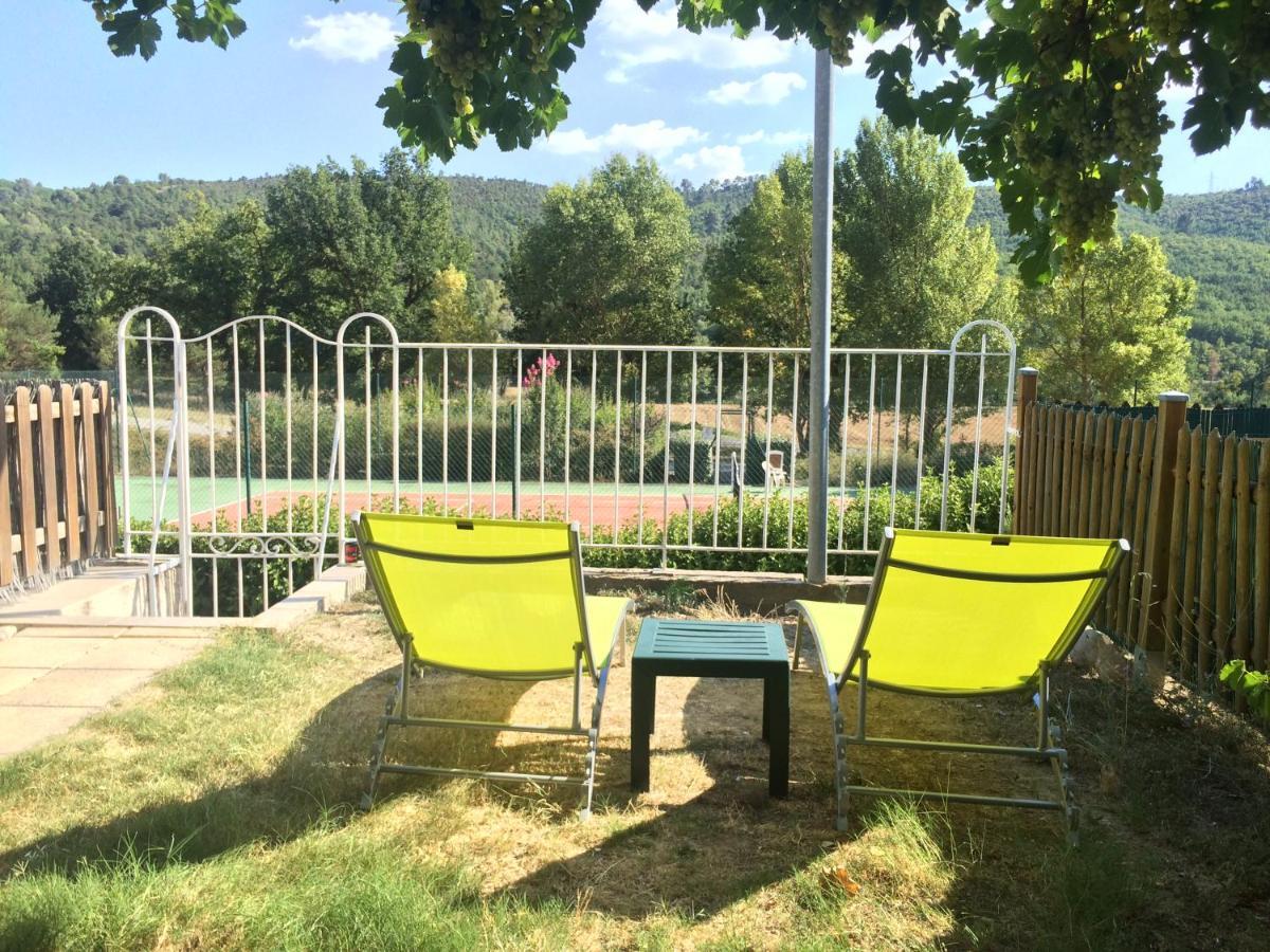 Mazet De Vacances Dans Le Domaine De L'Espai Saint-Martin-de-Brômes Kültér fotó