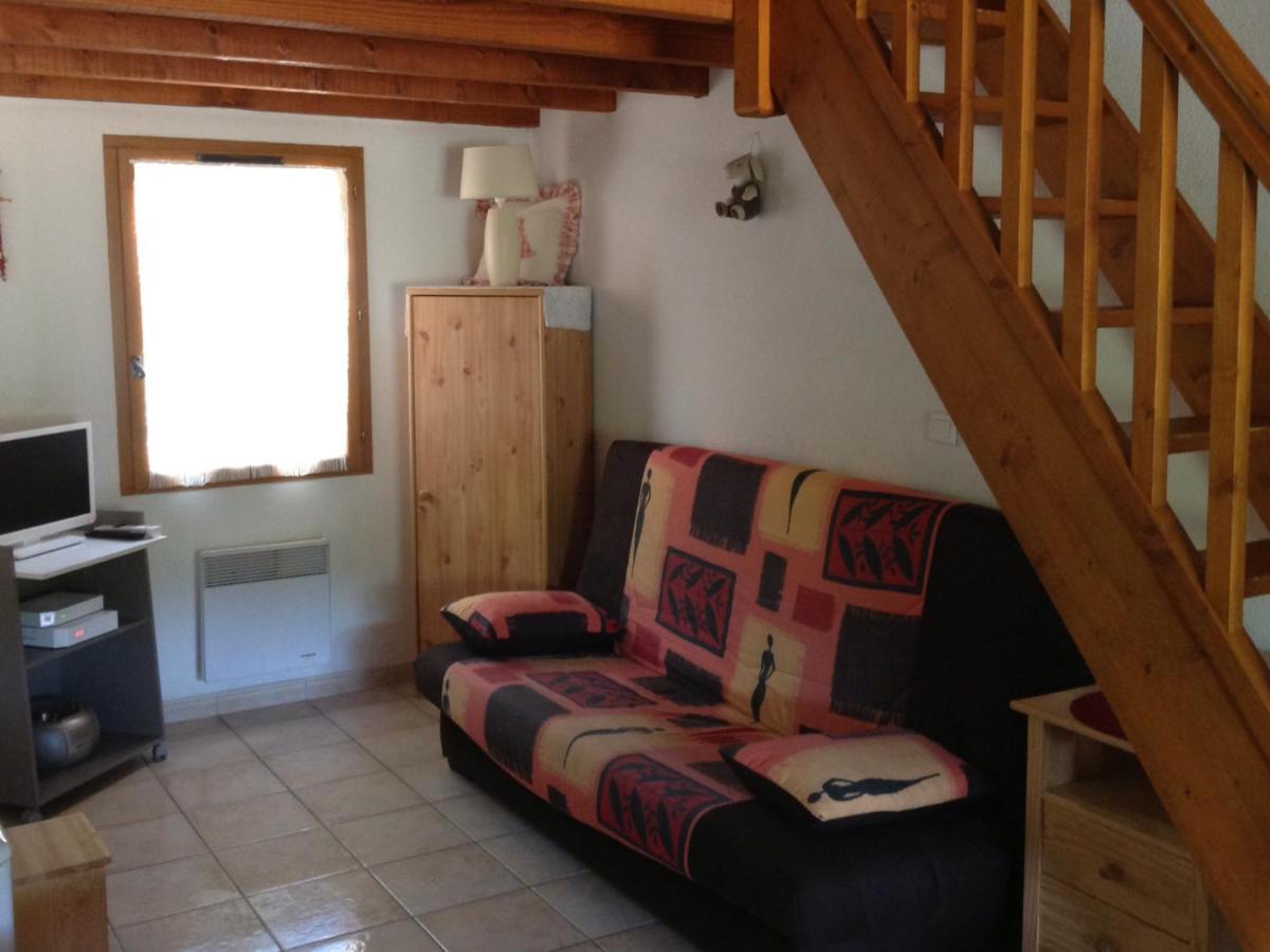 Mazet De Vacances Dans Le Domaine De L'Espai Saint-Martin-de-Brômes Kültér fotó