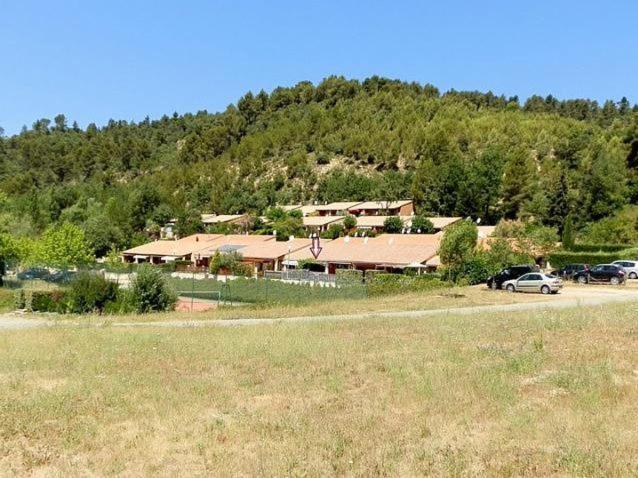 Mazet De Vacances Dans Le Domaine De L'Espai Saint-Martin-de-Brômes Kültér fotó
