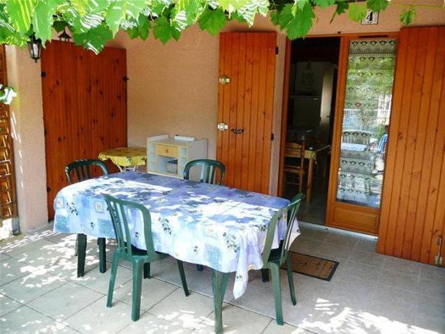 Mazet De Vacances Dans Le Domaine De L'Espai Saint-Martin-de-Brômes Kültér fotó