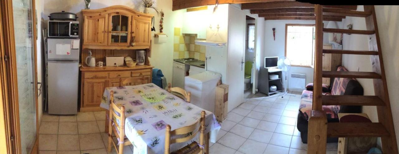 Mazet De Vacances Dans Le Domaine De L'Espai Saint-Martin-de-Brômes Kültér fotó
